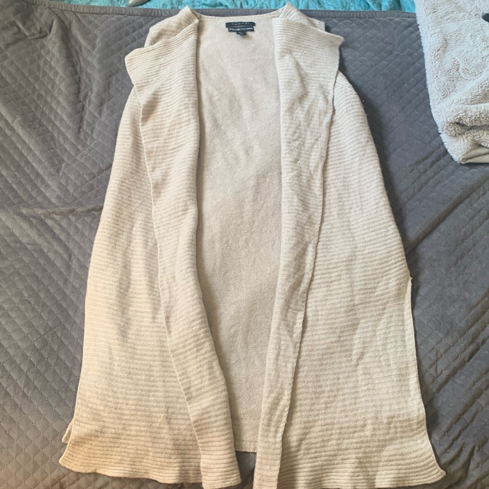 Tahari Women’s Medium 100% Cashmere Beige Brown Long Vest sleeveless cardigan